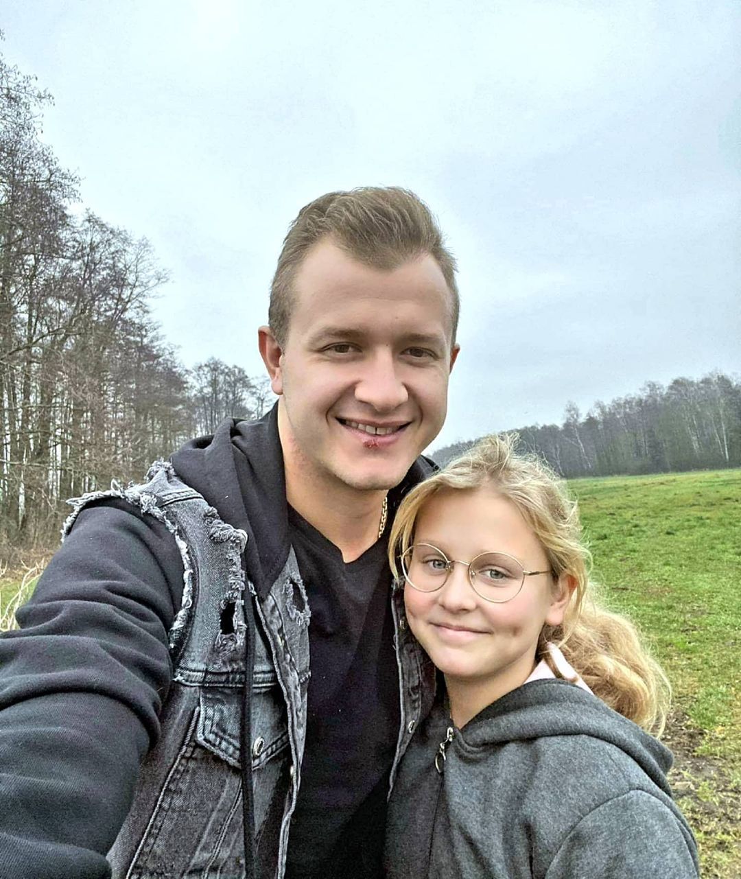Dawid Narożny z córką Gabi - Piękni i Młodzi