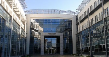 Nowy rok akademicki na UG. Nie wszyscy studenci wrócą na uczelnię