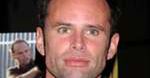 Walton Goggins z kowbojami i kosmitami