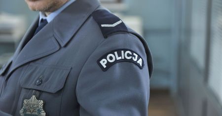 Stracili 11 tys. zł. Kosztowna chwila nieuwagi i apel policji