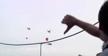 Szef administracji Hongkongu ignoruje protestujących