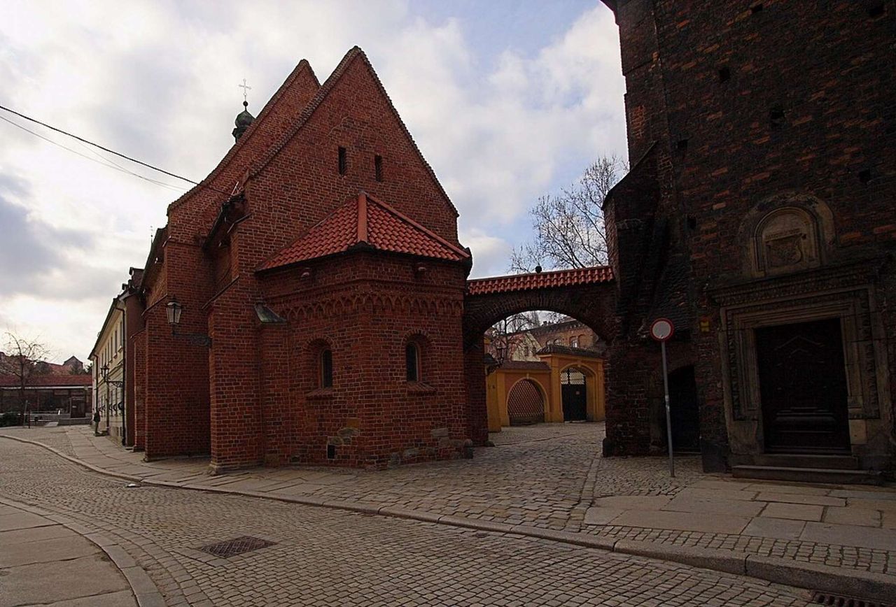 Wrocław: Brama Kluskowa – zabytkowa perełka z legendą w tle