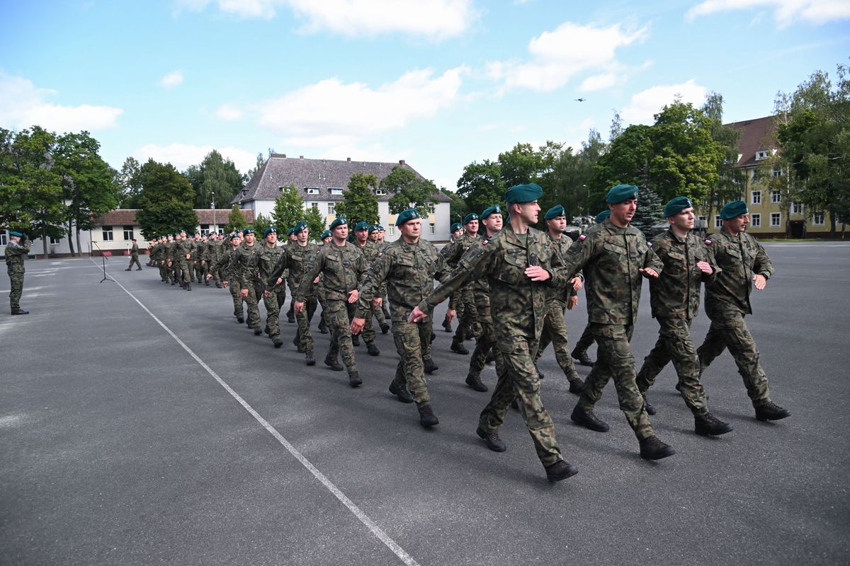 Zmiany w wojskowych regulaminach mają zacząć obowiązywać w najbliższych dniach