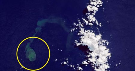 Zdjęcie satelitarne NASA. Niepokój na Pacyfiku