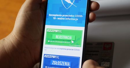 Zapisy na szczepienie przeciwko COVID-19. Co zrobić, gdy nie dostaliśmy maila?