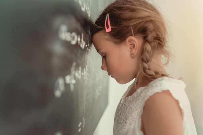 Dziecko z ADHD w szkole. Jak mu pomóc?