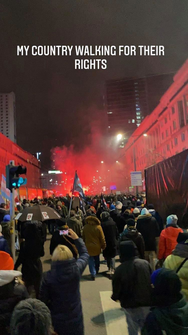 Protest na ulicach Warszawy przeciw orzeczeniu Trybunału Konstytucyjnego