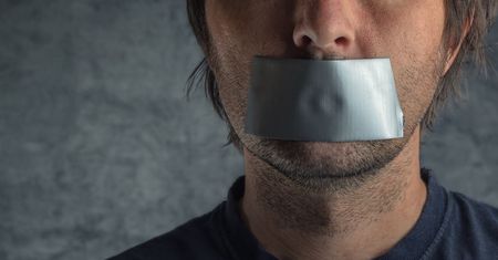 4chan walczy z automatyczną cenzurą. Google ocenzuruje słowo „Google”?