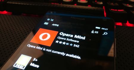 Opera Mini znika ze sklepu Windows – a na BlackBerry wciąż jest