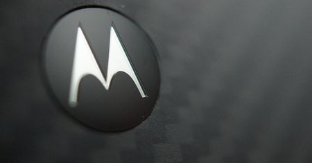 Smartzegarki pięknieją: zobacz Motorolę Moto 360 drugiej generacji