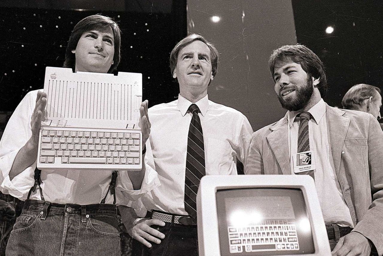 Jobs, Sculley i Wozniak, San Francisco, 1984 (npr.org)