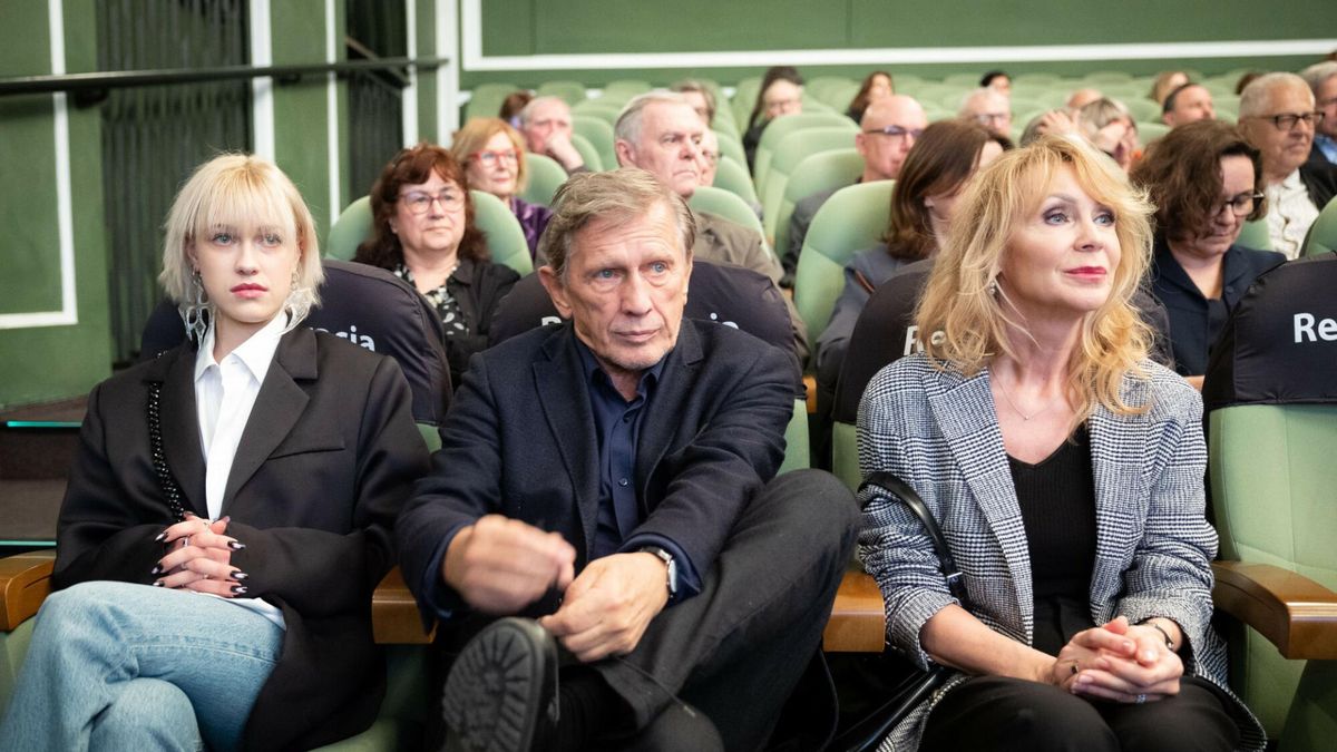 Jan Englert ma problem ze strunami głosowi. To częsta choroba aktorów i wokalistów