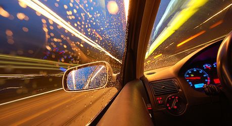 Co kupujemy w salonach?