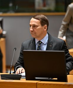 100 mln z MSZ dla Ukrainy. Sikorski potwierdza