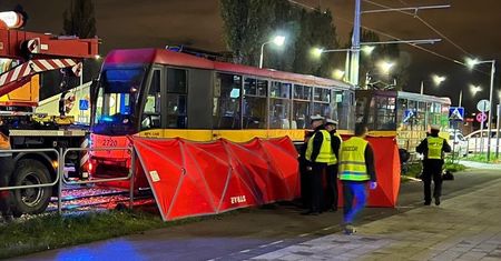 Kobieta wciągnięta pod wagon. Makabryczny wypadek w Pabianicach