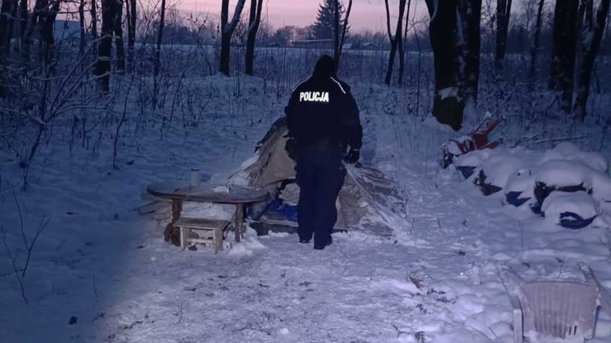 Spali w namiocie przy -20 stopniach Celsjusza