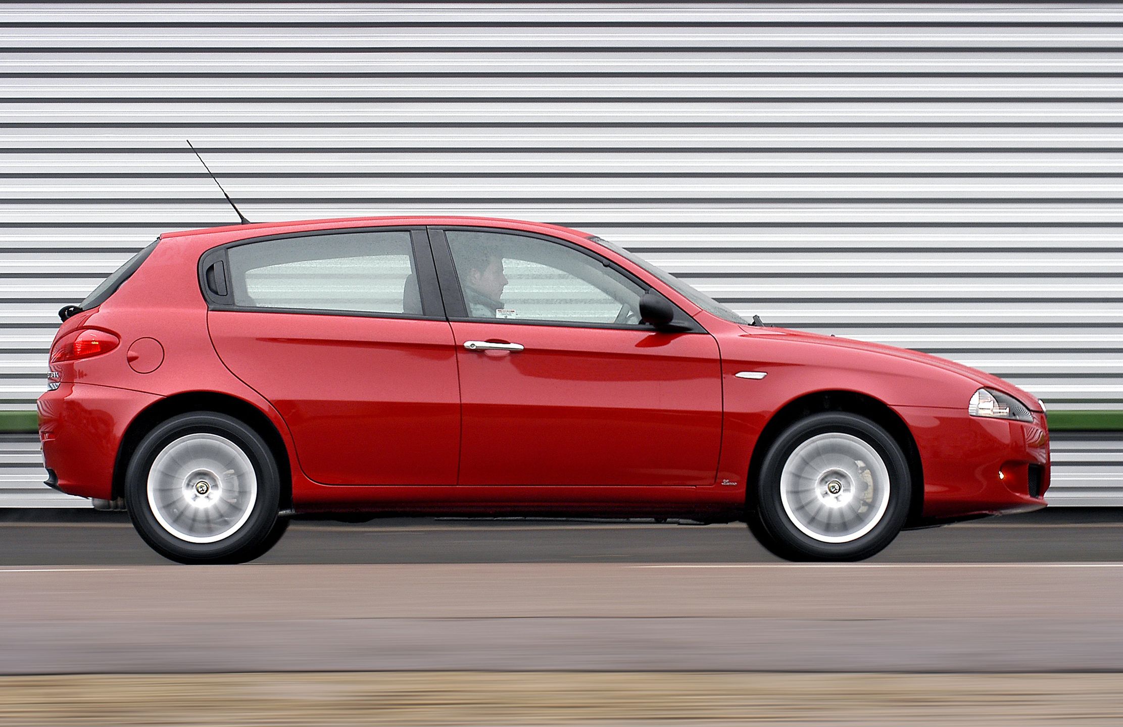 Alfa Romeo 147 3