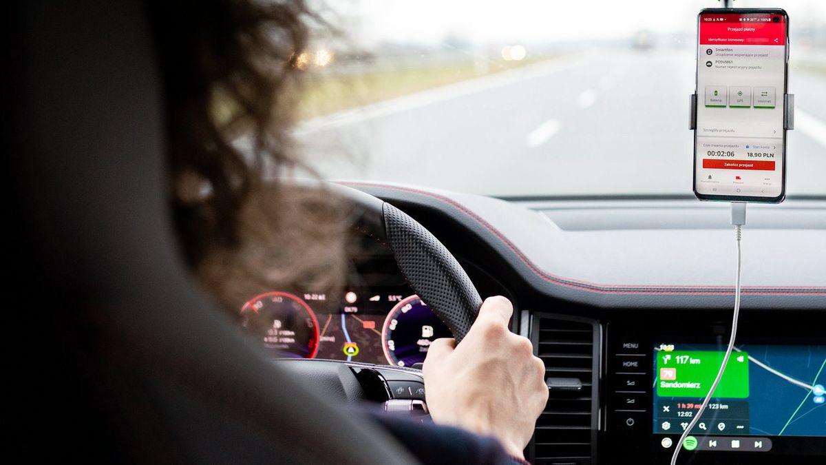 Korzystając z aplikacji e-TOLL oraz odcinków kontrolowanych przez KAS, jako przedsiębiorca powinieneś rozważnie podejść do rozliczania kosztów.