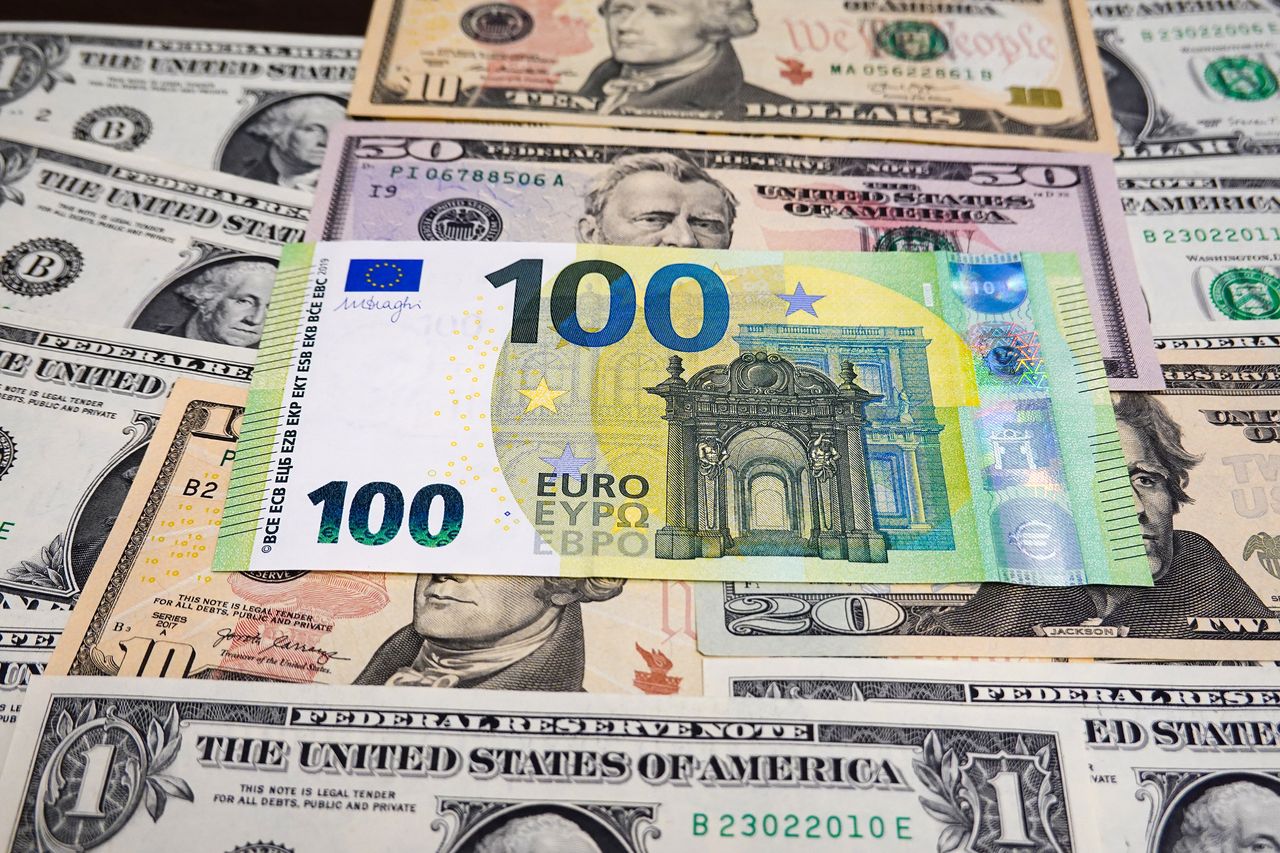 Co czeka euro? Ponura prognoza na 2026 rok