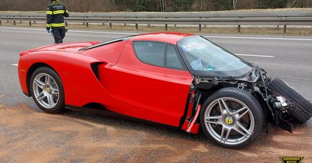 Rozbił auto za 15,7 mln zł. Jest informacja, kim mógł być kierowca