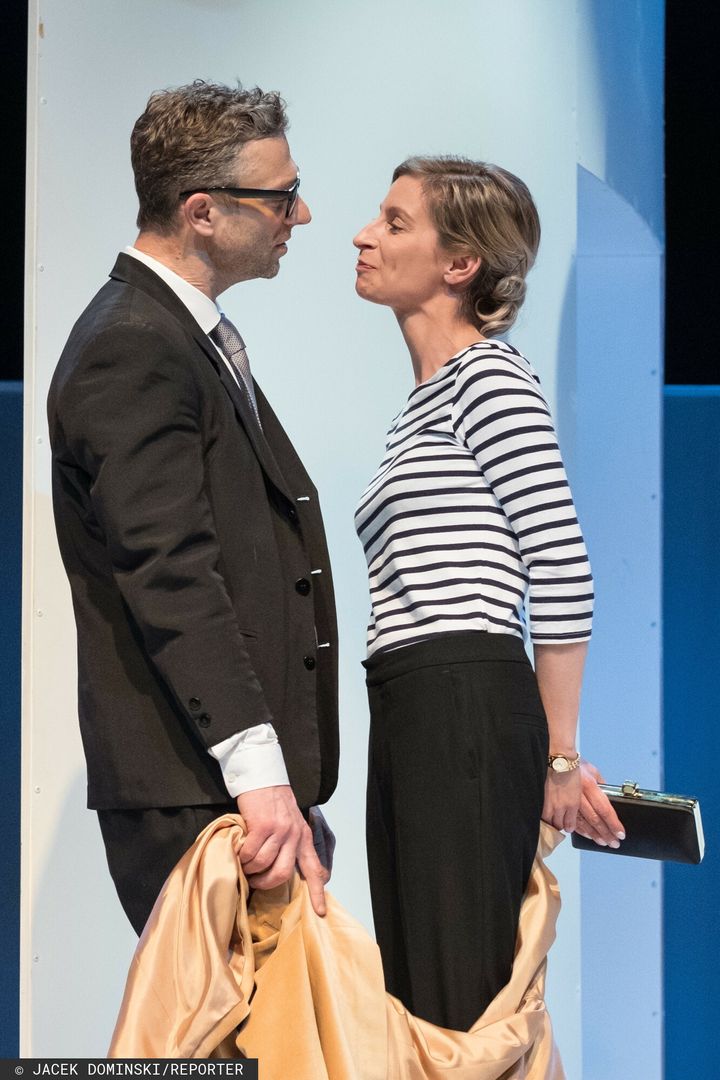 Gra w ?ycie w Teatrze Ateneum
25.04.2018 Warszawa Teatr Ateneum Proba medialna spektaklu Gra w ?ycie Maxa Frischa w rezyserii Aleksandra Kaniewskiego N/z Grzegorz Damiecki Magdalena Schejbal 
fot. Jacek Dominski/REPORTER
Jacek Dominski/REPORTER
