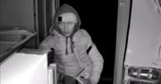 Wandalizm i kradzież w rejonie Westerplatte. Policja poszukuje sprawcy