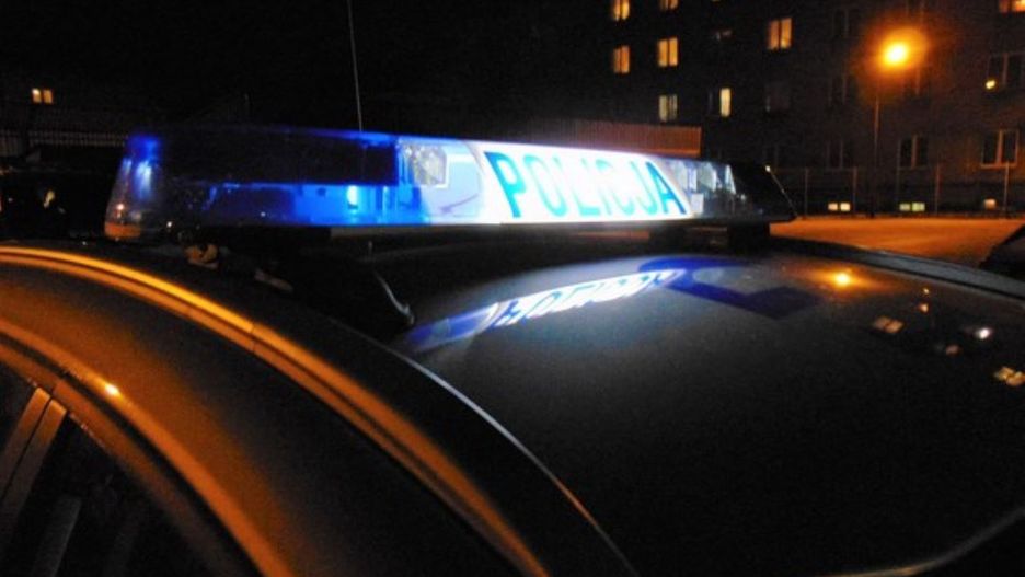 Pijana matka w środku nocy z małym dzieckiem. Wezwano policję