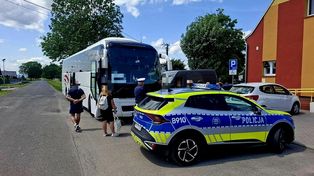 Jawor: Kierowca bez uprawnień chciał zawieźć dzieci do Chorwacji