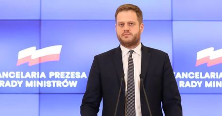 Cała sala parsknęła śmiechem. Pytanie z konferencji ministra to hit sieci