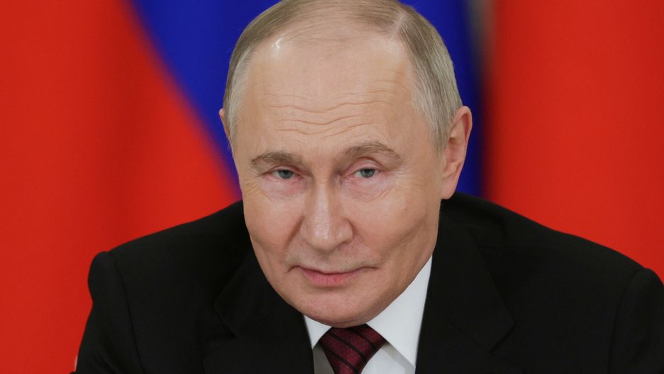 Russian President Vladimir Putin makes a statement to the media at the Kremlin in Moscow, Russia, 11 May 2025. Putin stated that Russia is proposing to Ukraine to resume direct negotiations, interrupted in 2022, without preconditions on 15 May in Istanbul. EPA/GAVRIIL GRIGOROV / SPUTNIK / KREMLIN POOL MANDATORY CREDIT Dostawca: PAP/EPA.