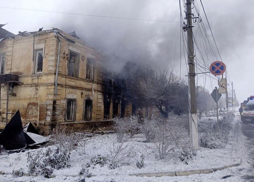 Росіяни поцілили в пологовий будинок