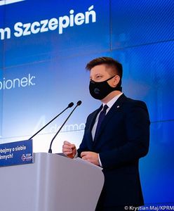 Szczepienia przyspieszą. Masowa rejestracja coraz bliżej, w tym tygodniu milion preparatów dotrze do Polski