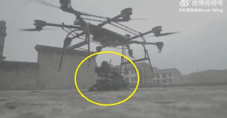Wojna przyszłości. Chiny pokazały antyterrorystycznego robo-psa