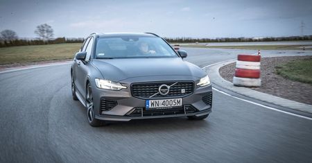 To była kwestia czasu. Tuner zdejmuje limiter prędkości z nowych volvo