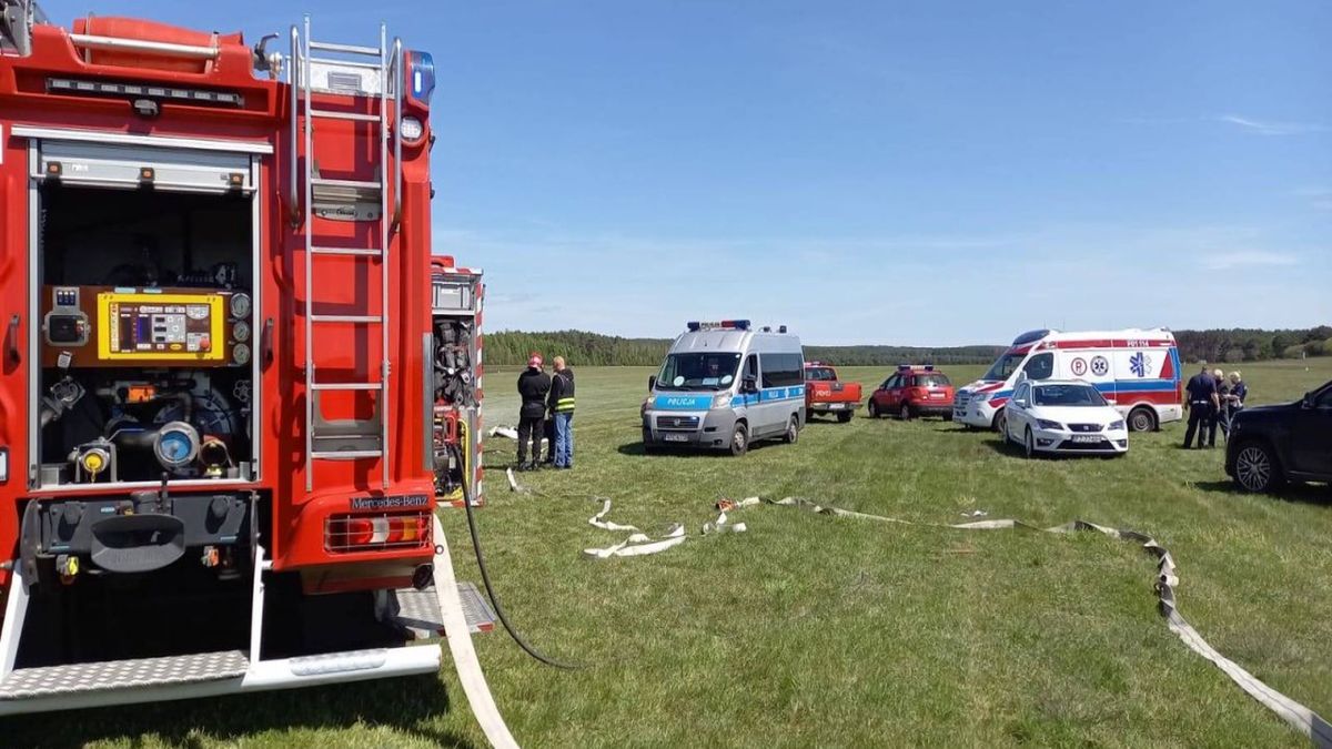 Do wypadku lotniczego doszło w niedzielę 9 maja po godzinie 11:15. Pilot maszyny zginął  na miejscu