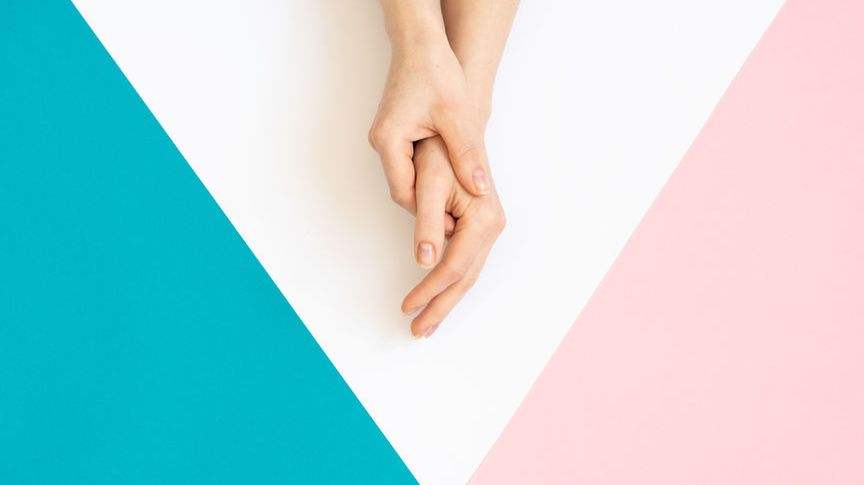 Kurzajka to zmiana skórna, która pojawia się bardzo często i jest wyjątkowo uporczywa. Szacuje się, że na kurzajki cierpi aż 75 proc. ludzi. 