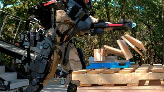 XOS 2 - nowy egzoszkielet, nowe możliwości [wideo] 1