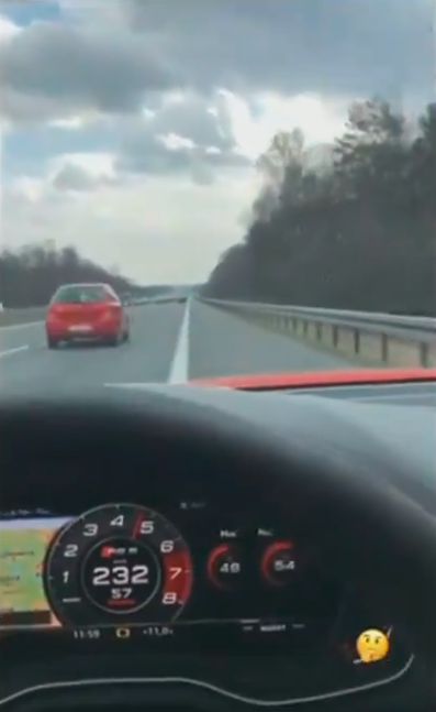 Nagranie, na którym Budda jechał niemal 270 km/h