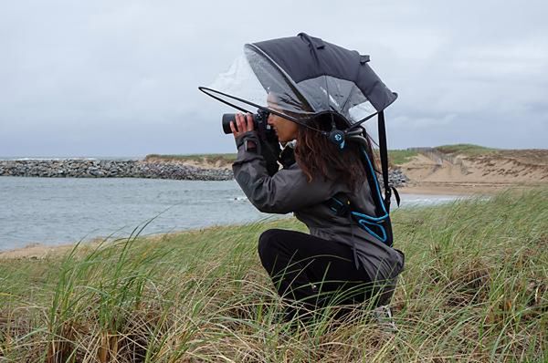 Nubrella - składana parasolka dla fotografów. Czy to ma sens?