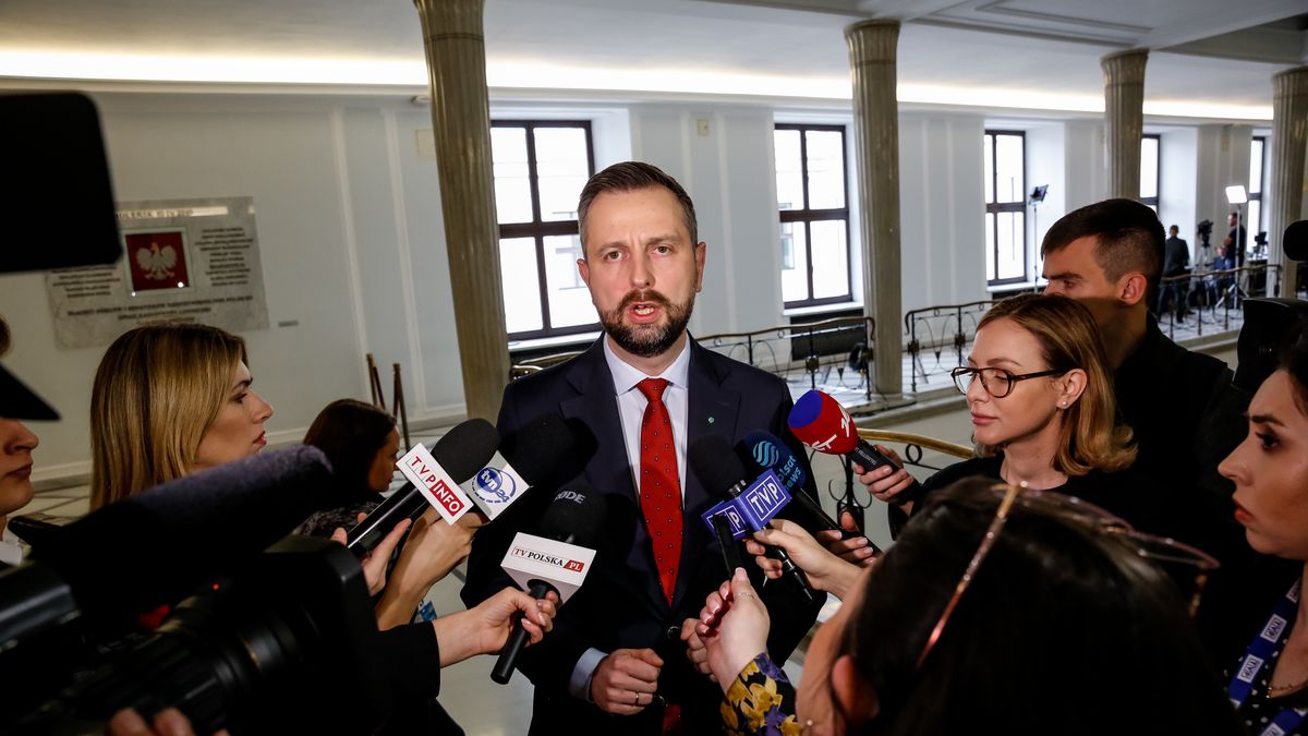 WARSAW, POLAND - 2024/04/24: Wadysaw Kosiniak-Kamysz, Minister of defence speaks during the 10th session of Polish Parliament in the Parliament building on Wiejska Street. The parliament discusses controversial issues of the rule of law. (Photo by Dominika Zarzycka/SOPA Images/LightRocket via Getty Images)