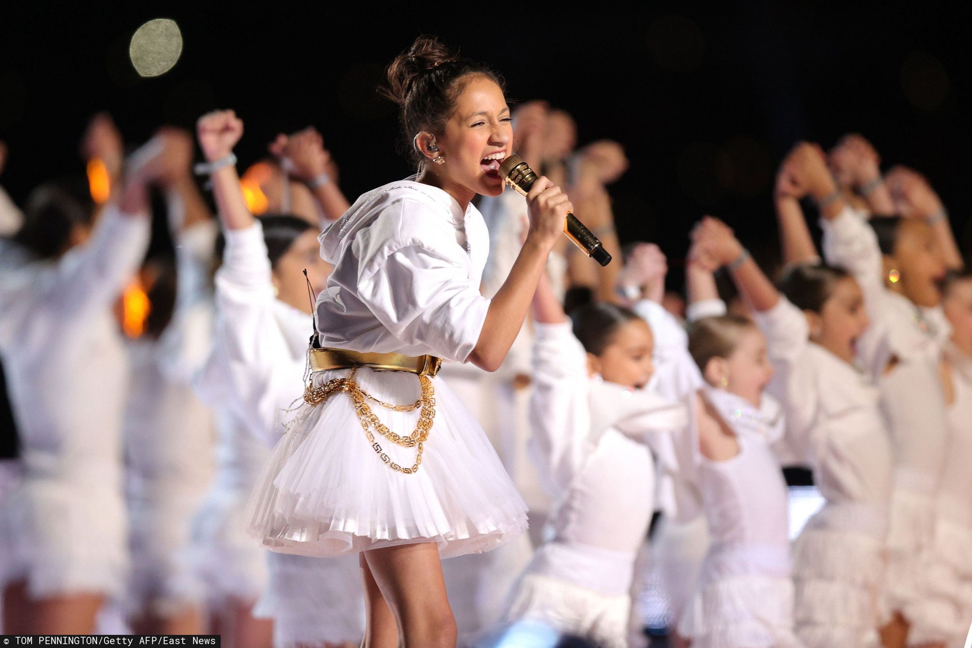 Jennifer Lopez z córką Emme podczas przerwy Super Bowl 2020