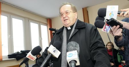 Majątek ojca Tadeusza Rydzyka. Gorący komentarz powoda prosto z sądu