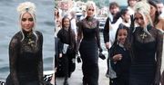 MROCZNE Kim Kardashian i North West podbijają Portofino na włoskim ślubie Kourtney i Travisa (ZDJĘCIA)