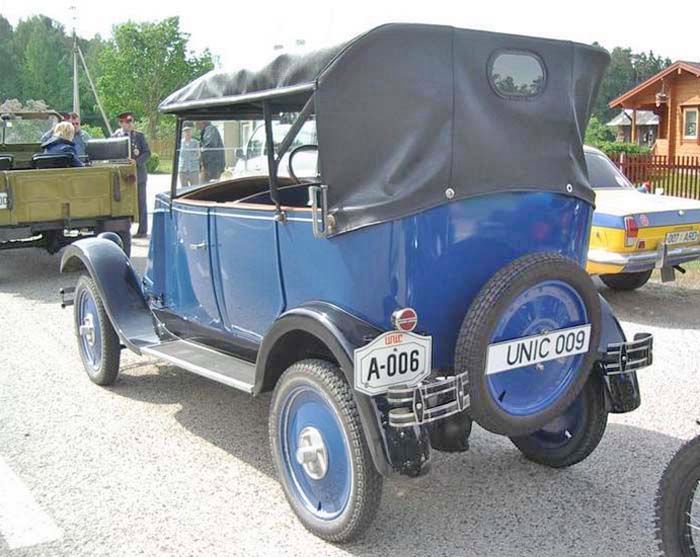Renault 6CV