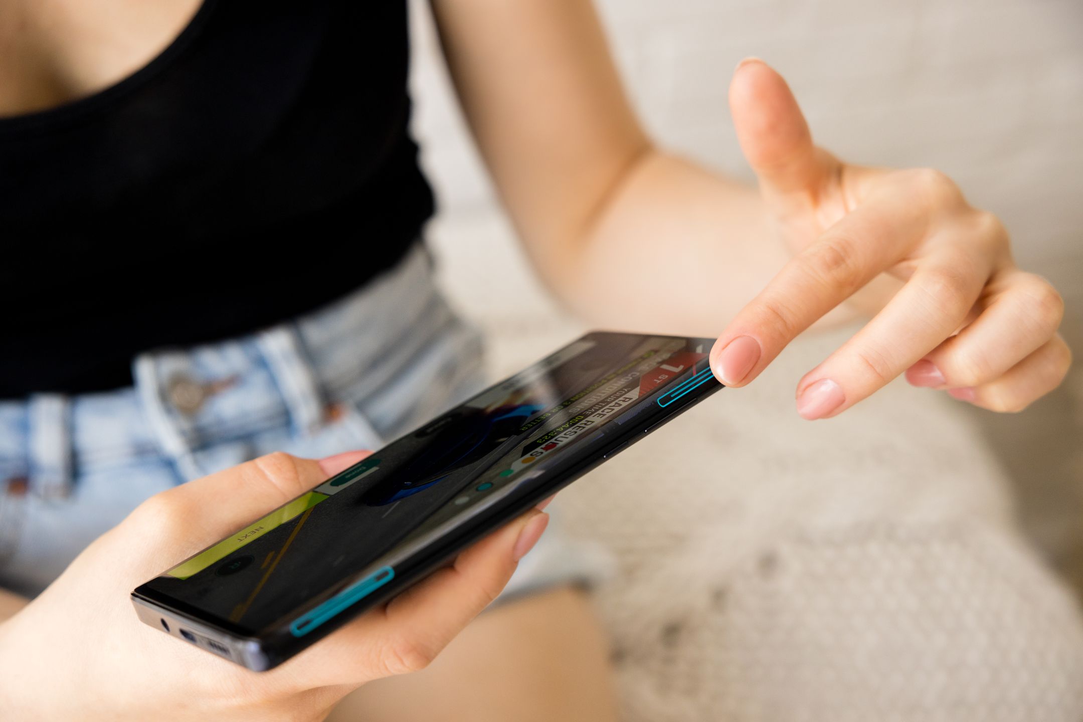 Obłędnie zakrzywiony ekran motoroli edge to dużo więcej niż gadżet. To mnóstwo przydatnych funkcji 3