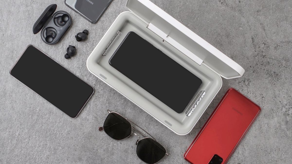 Samsung prezentuje sterylizator UV. Zdezynfekuje zarówno smartfon, jak i słuchawki 1
