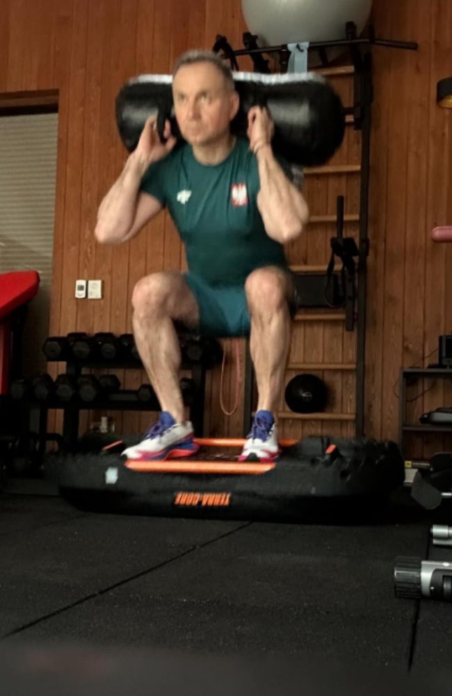 Andrzej Duda na siłowni