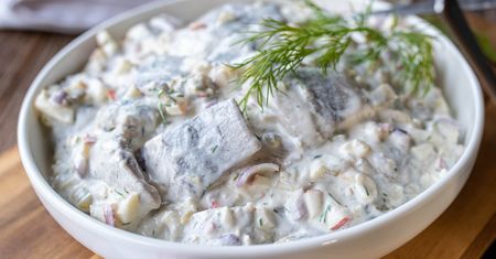 Do śledzia dorzucam cytrusy. Wszystkie ciotki niemal błagają o przepis