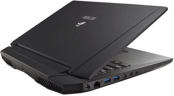 ASUS ROG G46 laptop zdjęcie widok z tyłu