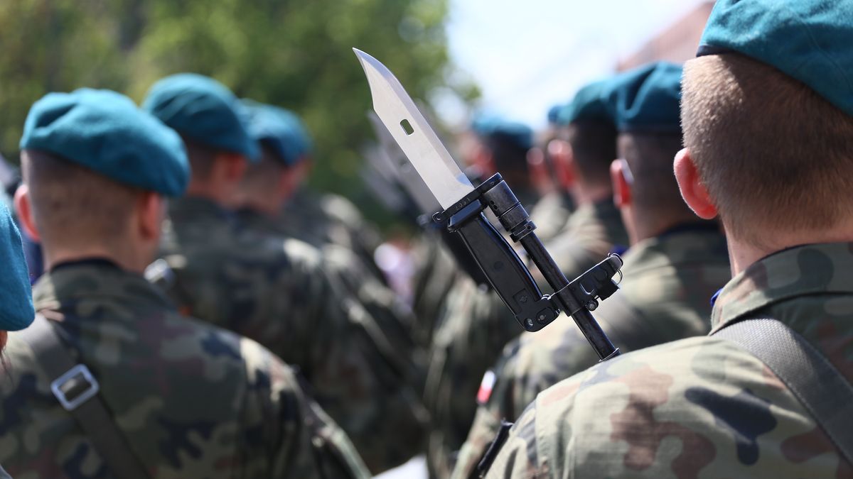 Polska kupi terminale satelitarne dla wojska 